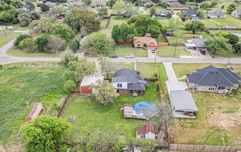 614 Overhill Road, Granbury, TX 76048 — photo 3