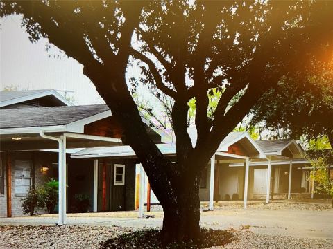 2701 Livingston Avenue, Fort Worth, TX 76110 — photo 2
