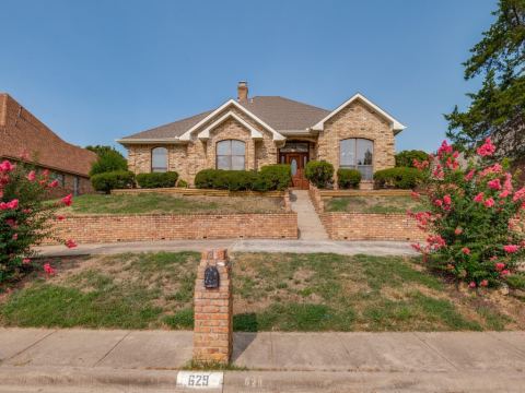 629 Bent Creek Drive, DeSoto, TX 75115 — photo 2