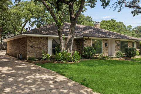 1908 Scarlett Court, Arlington, TX 76012 — photo 3