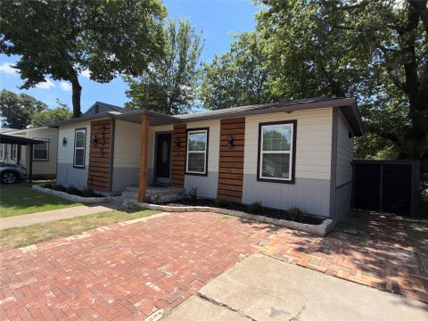 231 Elm Street, Hurst, TX 76053 — photo 2