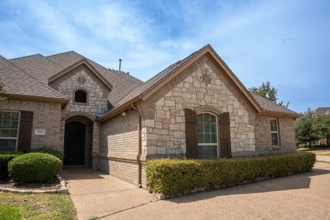 502 Lismore Drive, Mansfield, TX 76063 — photo 2