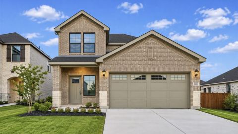 2033 Whispering Lane, Celina