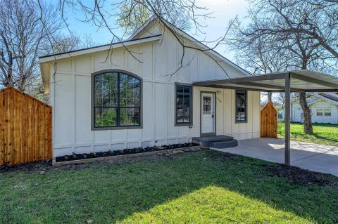 1905 S Walnut Street, Sherman