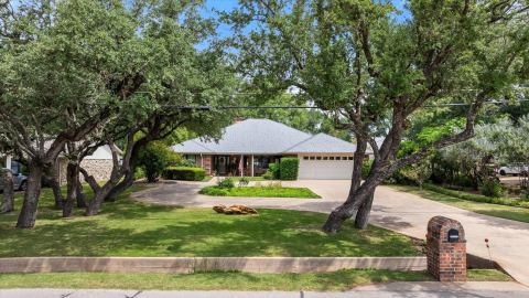 3808 Fairway Drive, Granbury, TX 76049 — photo 3