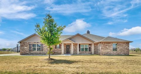 6335 Brookcrest, Godley