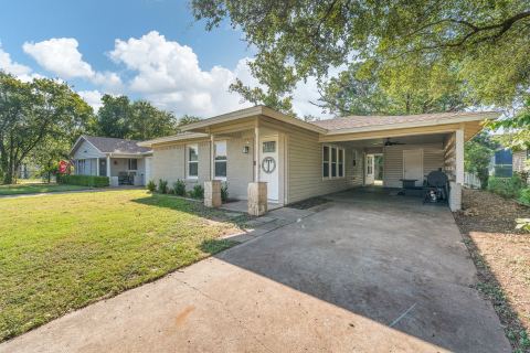 809 Phillips Street, Cleburne, TX 76033 — photo 3