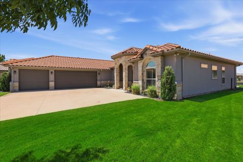 1616 Malibu Bay Court, Granbury, TX 76048 — photo 3