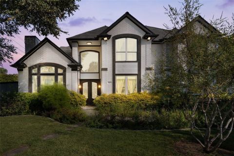 3015 Forestwood Drive, Arlington, TX 76006 — photo 2