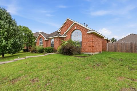 1700 Wylie Creek Drive, DeSoto, TX 75115 — photo 2