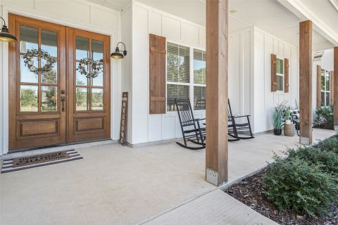108 Southwood Drive, Burleson, TX 76028 — photo 3