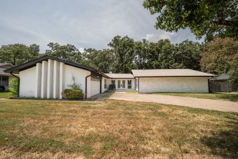 316 Woodcrest Circle, Sulphur Springs