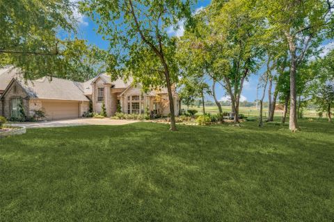 101 Fountain Hills Drive, Garland, TX 75044 — photo 2