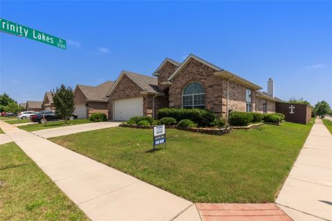 8244 Edgepoint Trail, Fort Worth, TX 76053 — photo 2