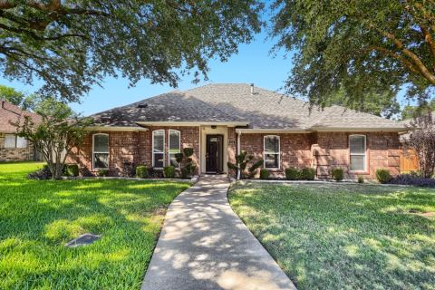 504 Wisterglen Drive, DeSoto, TX 75115 — photo 2
