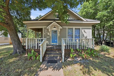 512 S Elm Street, Sherman