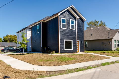 300 Henry Street, Waxahachie, TX 75165 — photo 3
