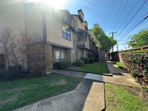 5757 E University Boulevard 27p, Dallas