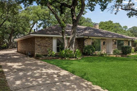1908 Scarlett Court, Arlington, TX 76012 — photo 2