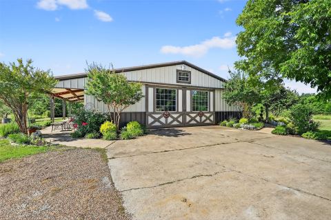 12041 Bell Road, Pilot Point, TX 76258 — photo 2