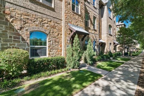 559 W Royal Lane, Irving, TX 75039 — photo 3
