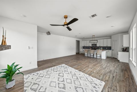 5822 Stonegate Circle, Granbury, TX 76048 — photo 2