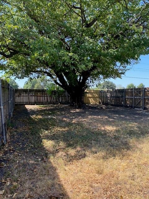 2022 Tiehack Lane, Garland