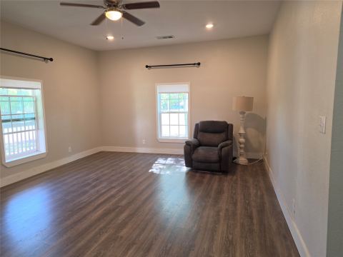 901 S Hall Street, Ennis, TX 75119 — photo 3