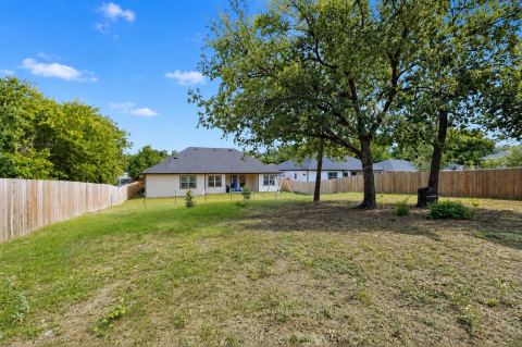 821 E 2nd Street, Weatherford, TX 76086 — photo 3