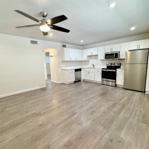 5010 San Jacinto Street 204, Dallas