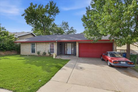 1839 Sherwood Lane, Carrollton, TX 75006 — photo 3