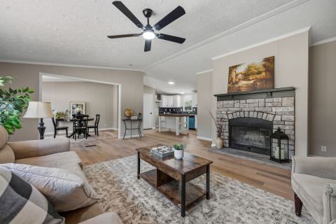406 Hilltop Meadows Court, Springtown, TX 76082 — photo 2