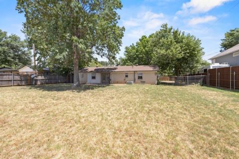 2921 Needles Street, Euless, TX 76040 — photo 3