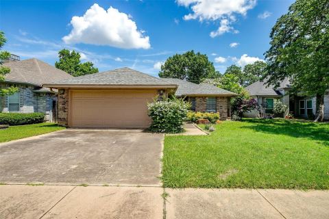 5909 Kesler Drive, Arlington, TX 76017 — photo 2