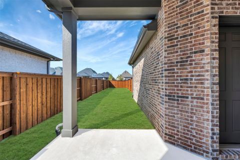 1904 Cola Drive, Van Alstyne, TX 75495 — photo 2