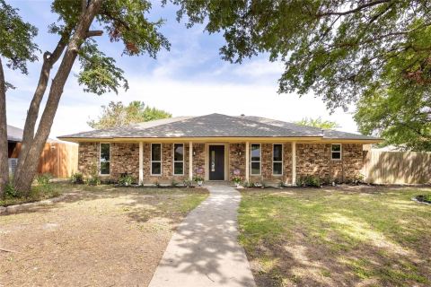 2705 Chadwick Drive, Plano