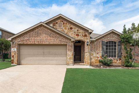 8221 Black Hills Trail, Aubrey, TX 76227 — photo 2