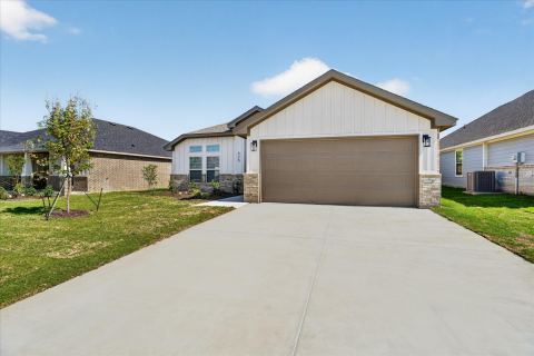 425 Rose Avenue, Cleburne, TX 76033 — photo 3