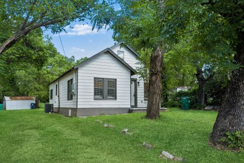 806 N Ruddell Street, Denton, TX 76209 — photo 3
