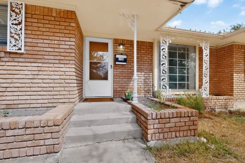 1129 Oak Meadows Drive, Dallas, TX 75232 — photo 2