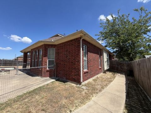 1105 Marisa Lane, DeSoto, TX 75115 — photo 3