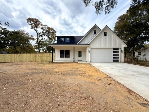 941 Robinhood Boulevard, Mesquite