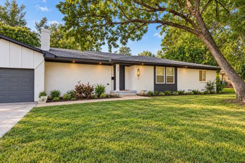 209 W 9th Street, Kemp