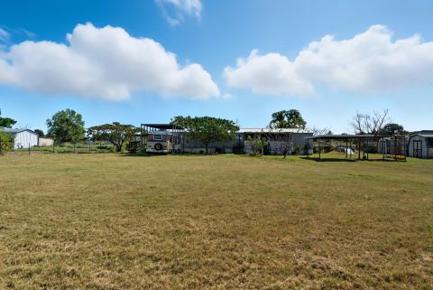 144 Oak Meadows Drive, Springtown, TX 76082 — photo 2
