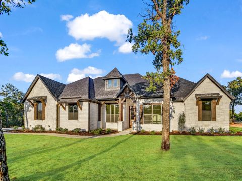 2021 Forest Bridge Drive, Azle