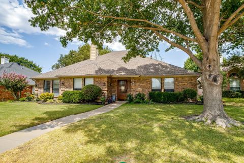 4441 Ballinger Court, Plano