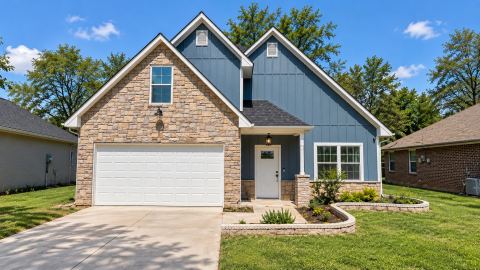 206 Beckham Street W, Sulphur Springs