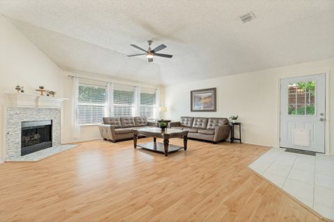 3705 Pinetree Drive, McKinney, TX 75070 — photo 2