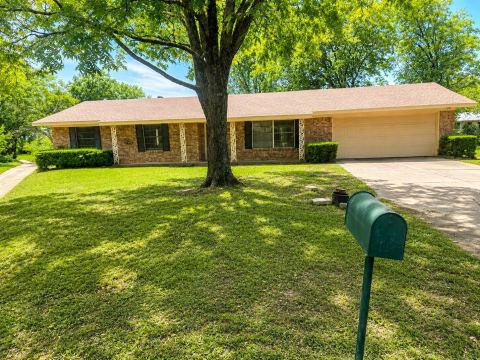 1141 Bowie Street, Sulphur Springs