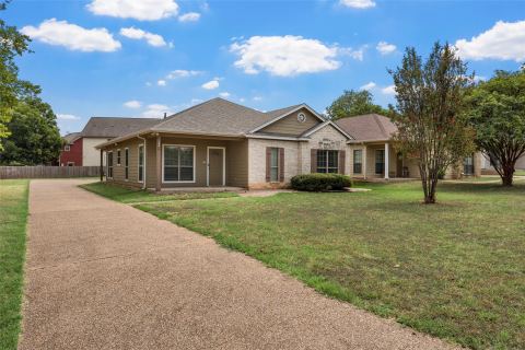 102 Garden Drive, Waco, TX 76706 — photo 2